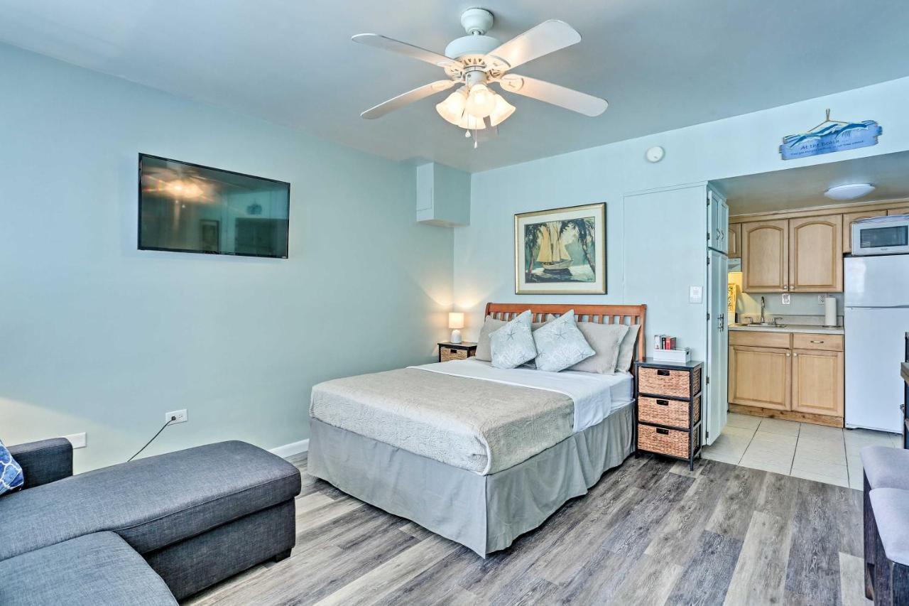 Virginia Beach Studio With Balcony And Pool View! Apartment ภายนอก รูปภาพ